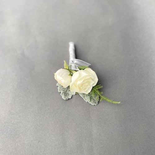 Coordinating Boutonniere