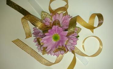 Lavender daisy wrist corsage