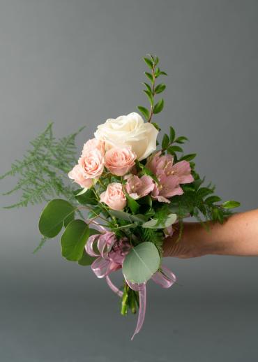 131 Small Handheld Bouquet