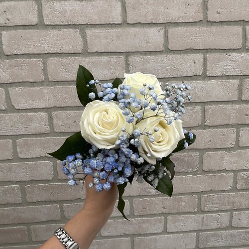 Rose Posy Prom Bouquet